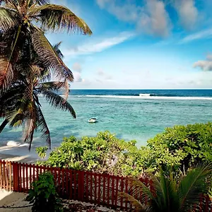 https://rose-en-mer-beach-apartment.maheislandhotels.com